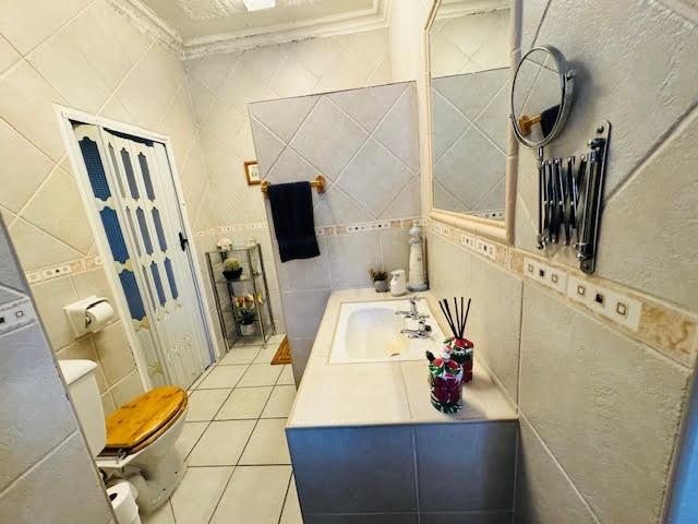 4 Bedroom Property for Sale in Regents Park Gauteng