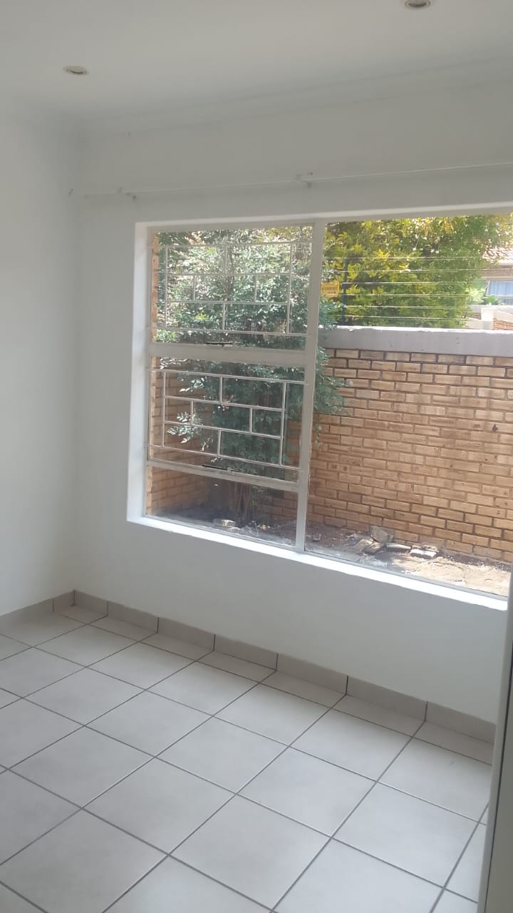 3 Bedroom Property for Sale in Honeydew Manor Gauteng
