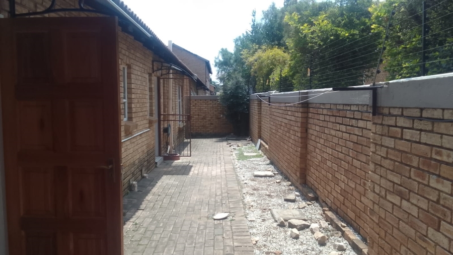 3 Bedroom Property for Sale in Honeydew Manor Gauteng