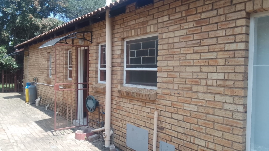 3 Bedroom Property for Sale in Honeydew Manor Gauteng