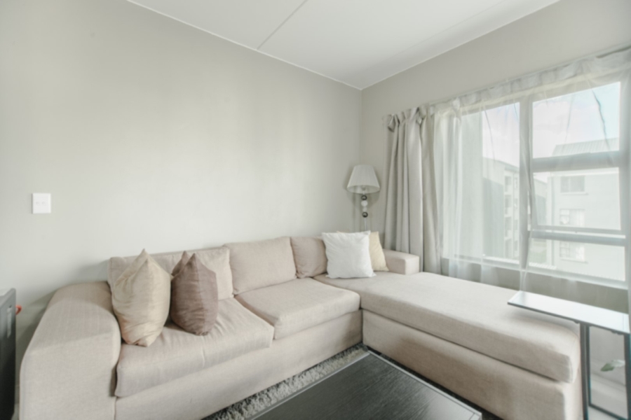 1 Bedroom Property for Sale in Glen Austin Gauteng