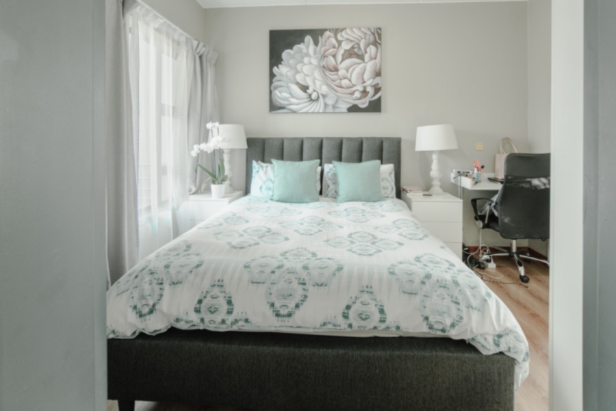 1 Bedroom Property for Sale in Glen Austin Gauteng