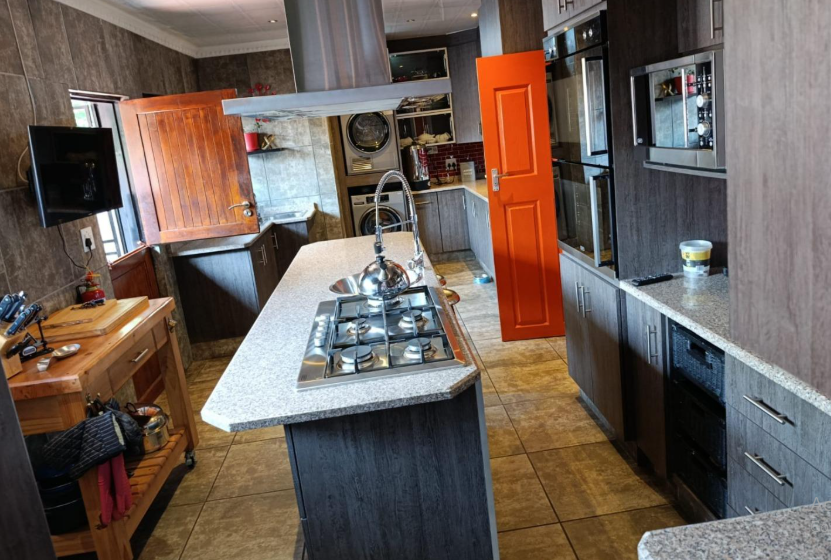 4 Bedroom Property for Sale in Brackendowns Gauteng