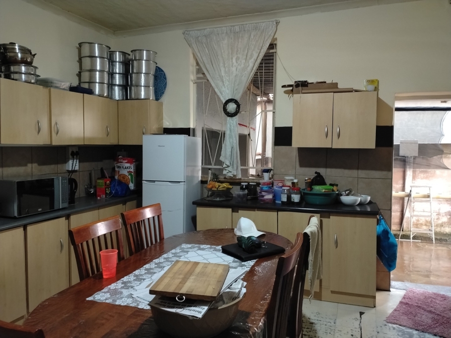 4 Bedroom Property for Sale in Geduld Gauteng