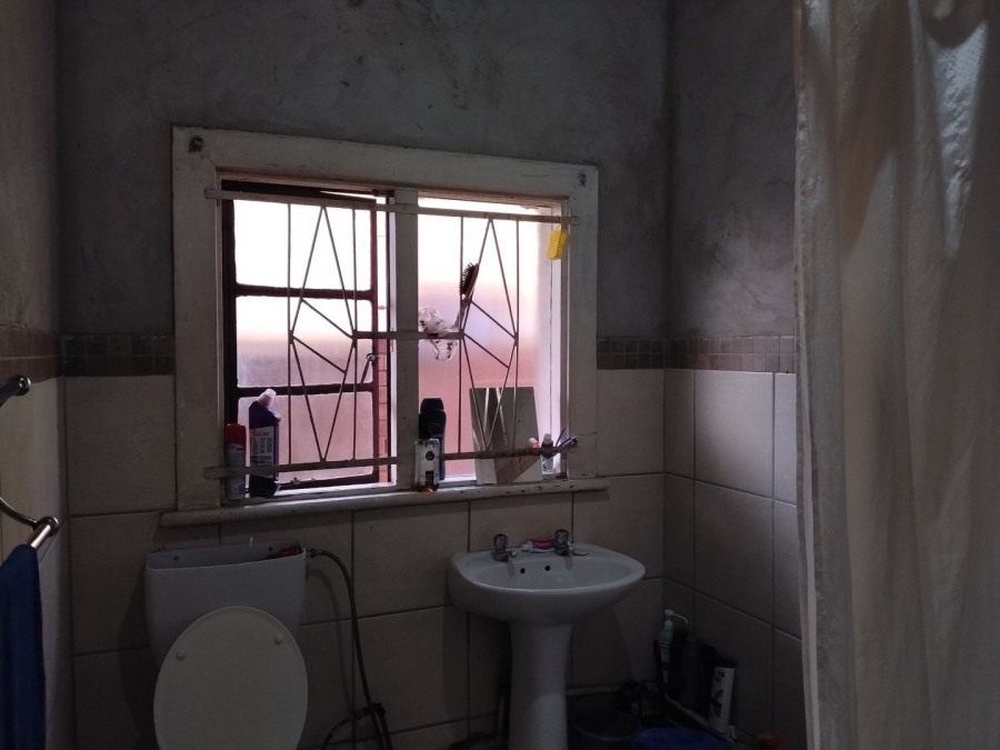 4 Bedroom Property for Sale in Geduld Gauteng