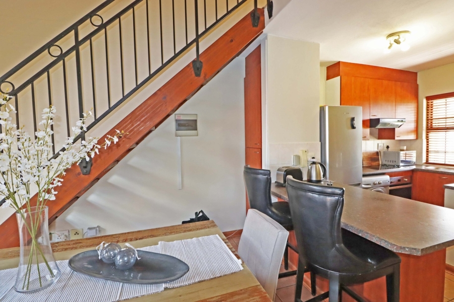 To Let 2 Bedroom Property for Rent in Bryanston Gauteng