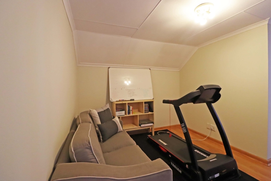 To Let 2 Bedroom Property for Rent in Bryanston Gauteng