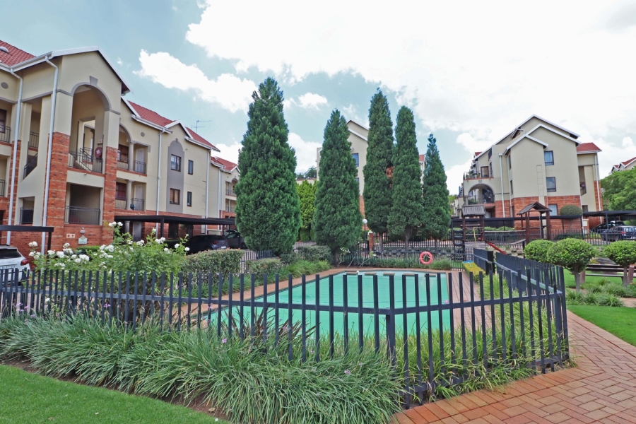 To Let 2 Bedroom Property for Rent in Bryanston Gauteng