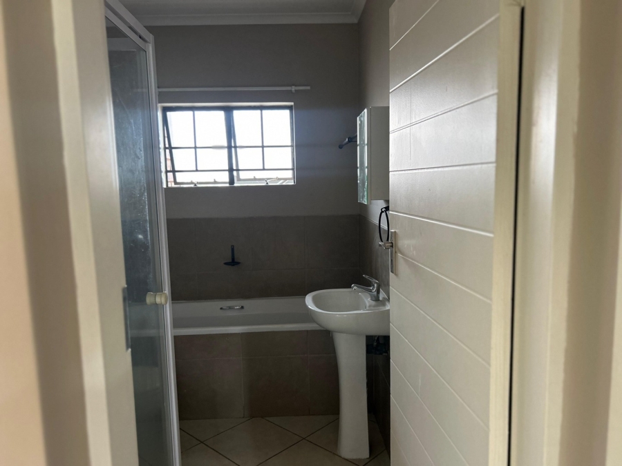 2 Bedroom Property for Sale in Sagewood Gauteng