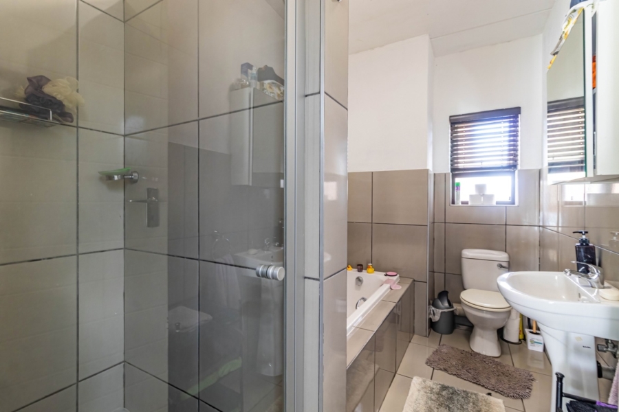 2 Bedroom Property for Sale in Brentwood Gauteng