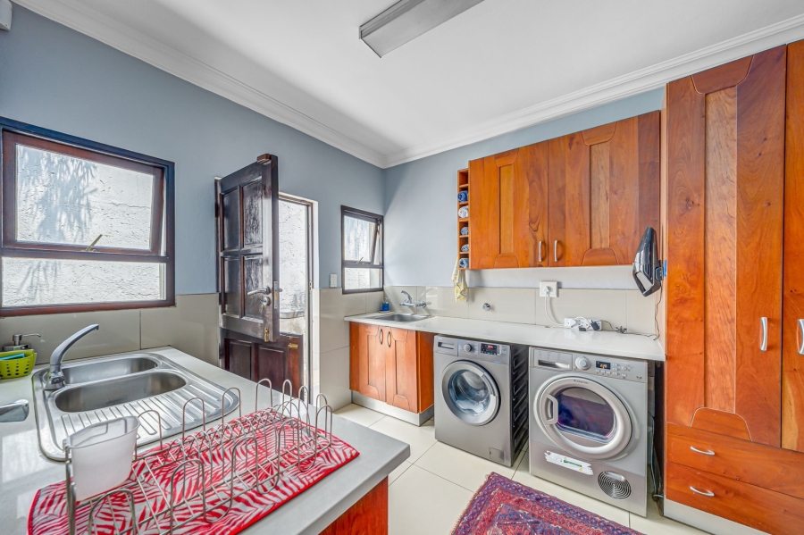 6 Bedroom Property for Sale in Dainfern Golf Estate Gauteng