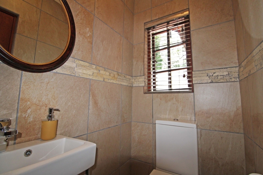 4 Bedroom Property for Sale in Vandia Grove Gauteng