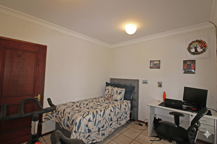 4 Bedroom Property for Sale in Vandia Grove Gauteng