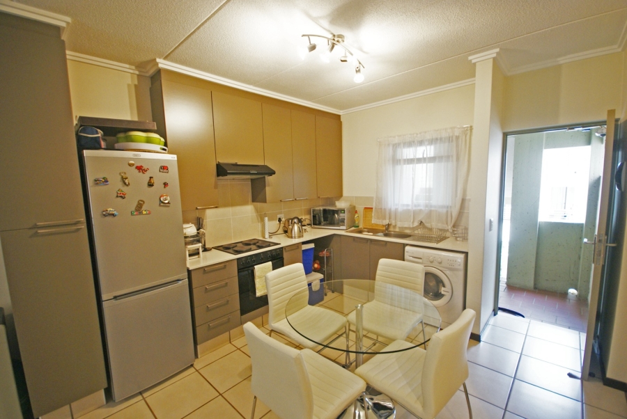 To Let 2 Bedroom Property for Rent in Bryanston Gauteng