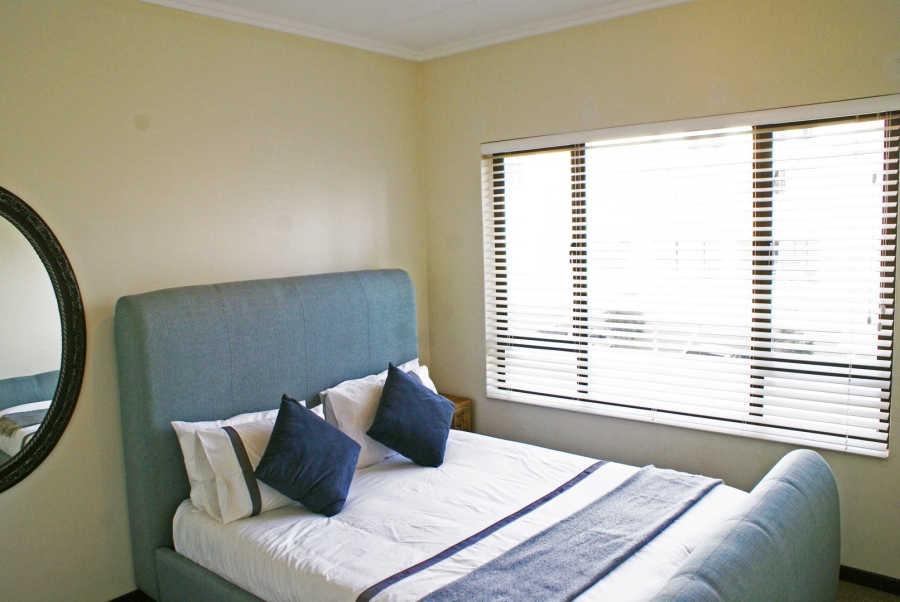 To Let 2 Bedroom Property for Rent in Bryanston Gauteng