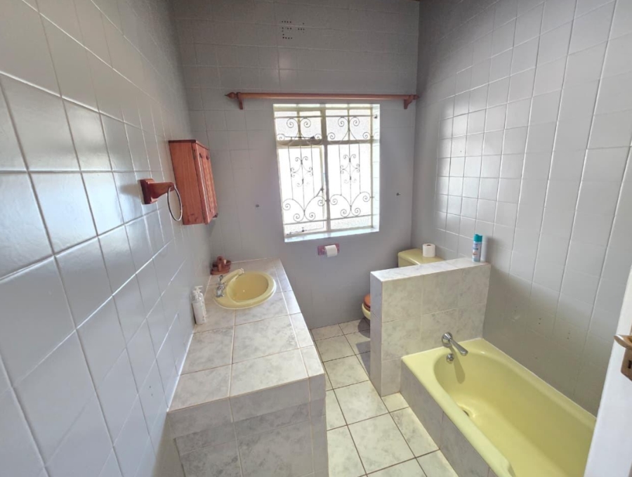 4 Bedroom Property for Sale in The Hill Gauteng