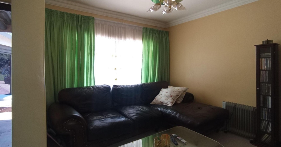 4 Bedroom Property for Sale in Waterkloof Ridge Gauteng