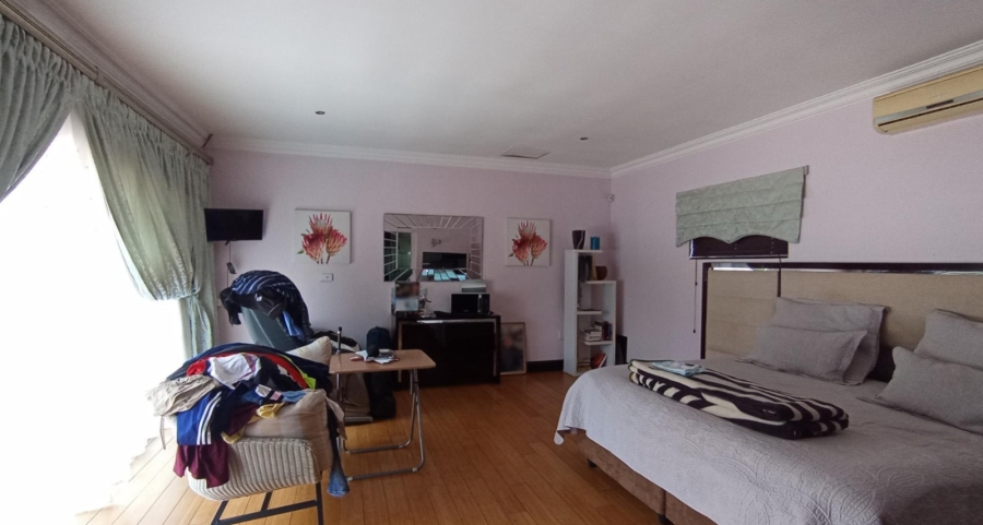 4 Bedroom Property for Sale in Waterkloof Ridge Gauteng