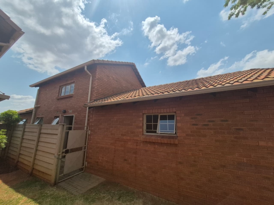 3 Bedroom Property for Sale in Chantelle Gauteng