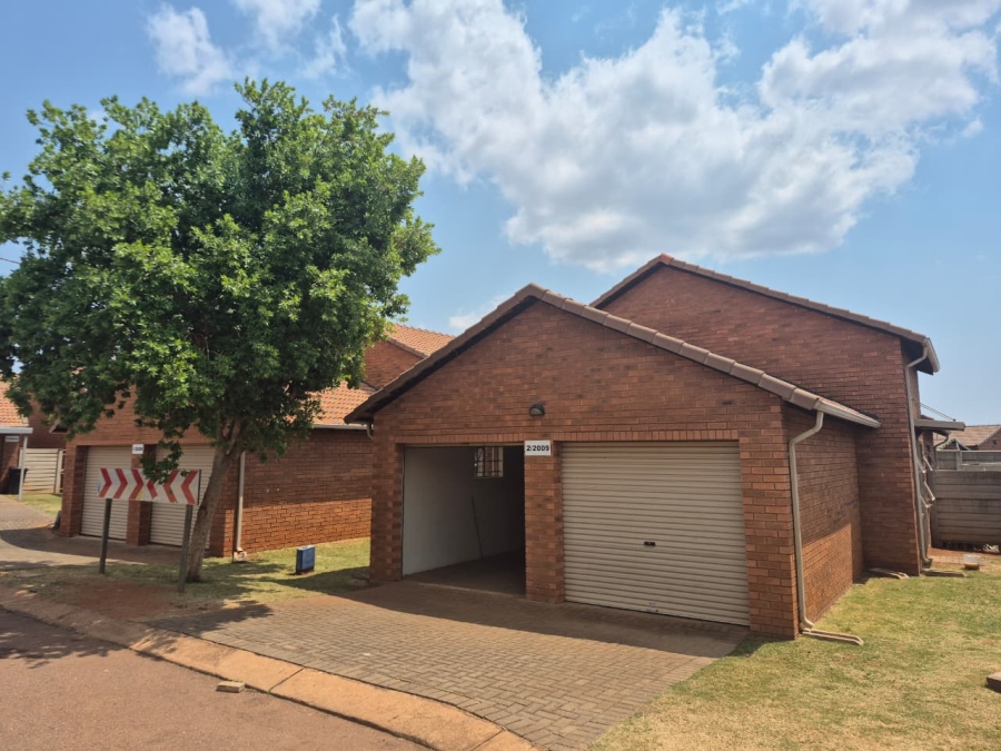 3 Bedroom Property for Sale in Chantelle Gauteng