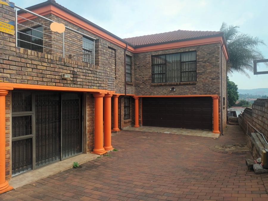 4 Bedroom Property for Sale in Philip Nel Park Gauteng