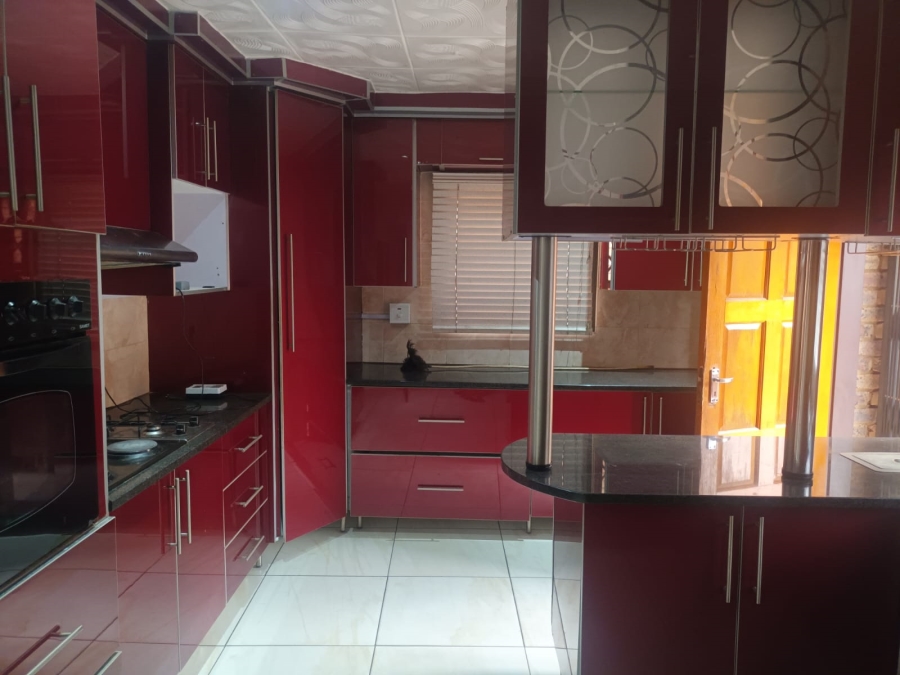 4 Bedroom Property for Sale in Philip Nel Park Gauteng