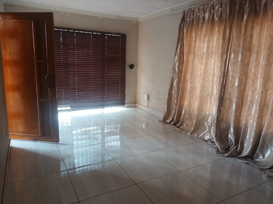 4 Bedroom Property for Sale in Philip Nel Park Gauteng