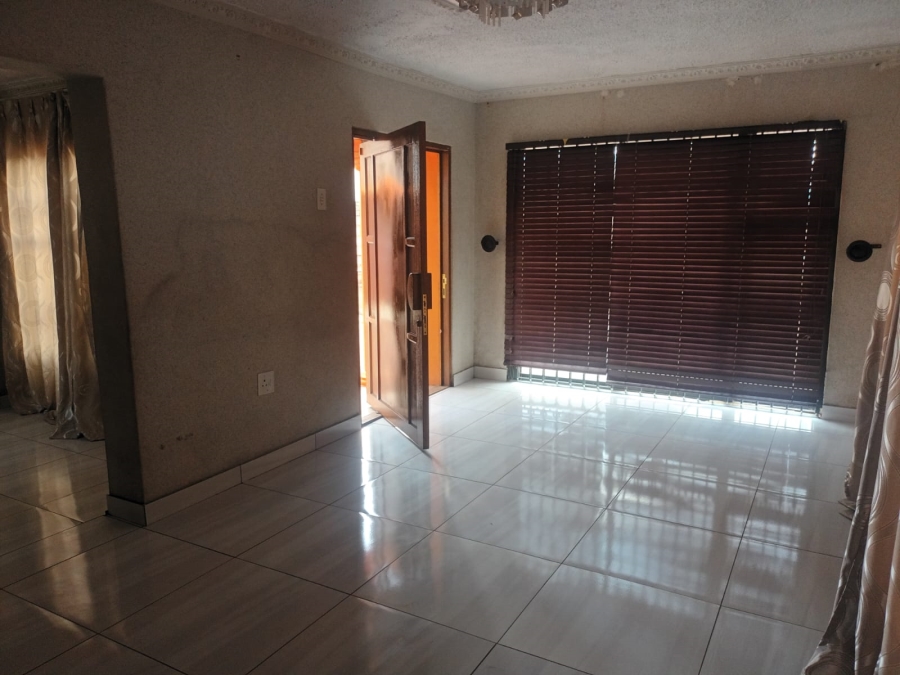 4 Bedroom Property for Sale in Philip Nel Park Gauteng