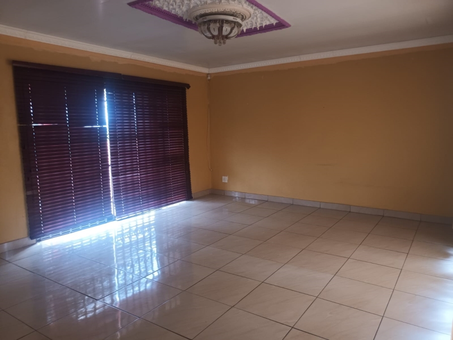 4 Bedroom Property for Sale in Philip Nel Park Gauteng