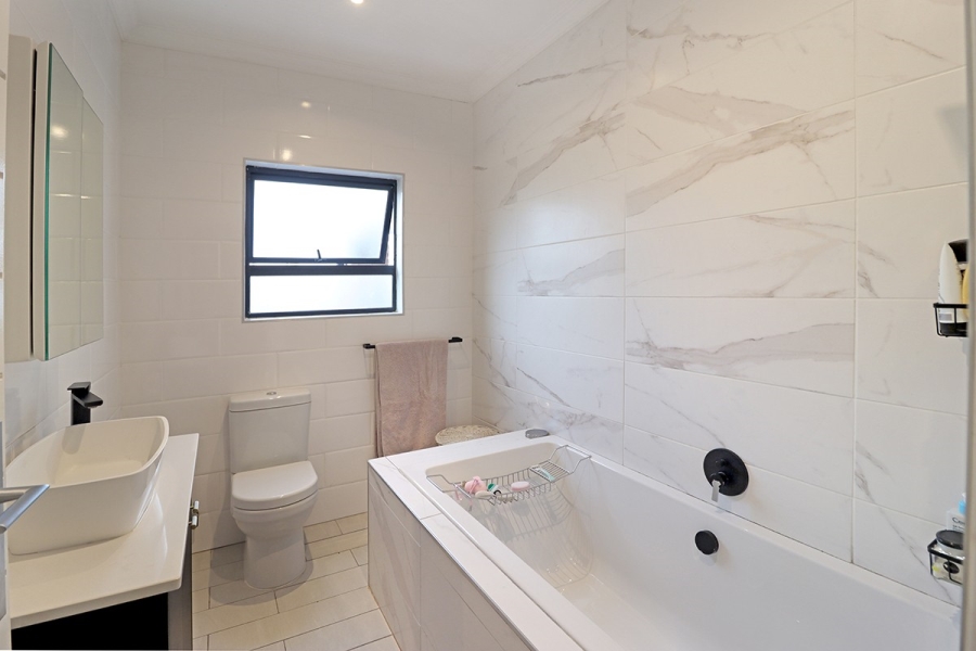 4 Bedroom Property for Sale in Bryanston Gauteng