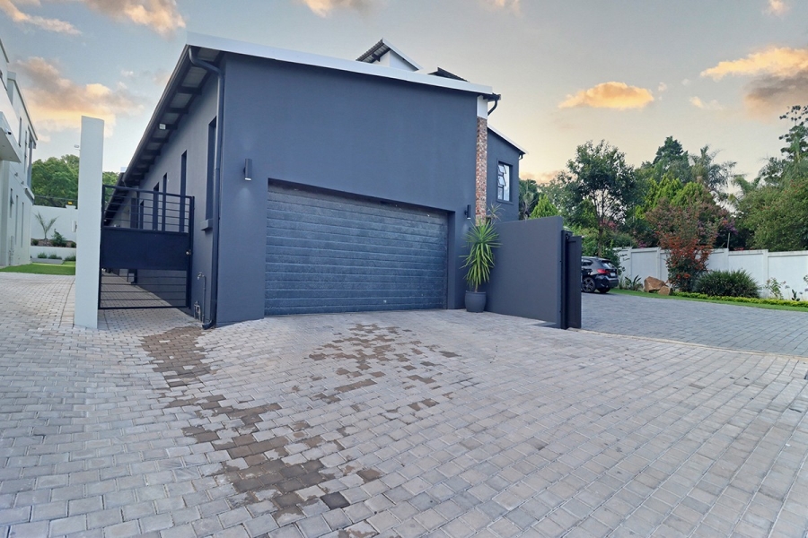 4 Bedroom Property for Sale in Bryanston Gauteng