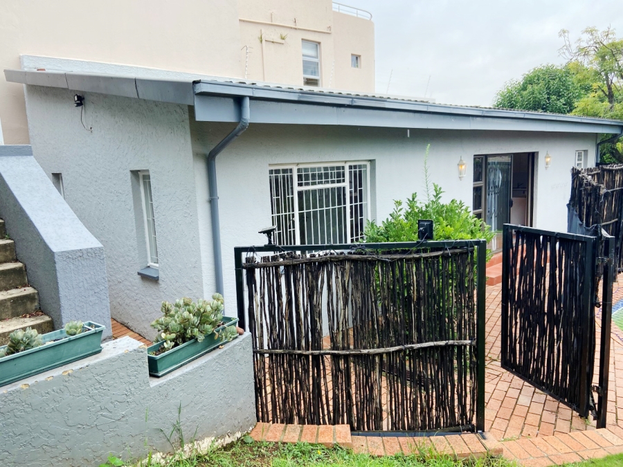 1 Bedroom Property for Sale in Victory Park Gauteng