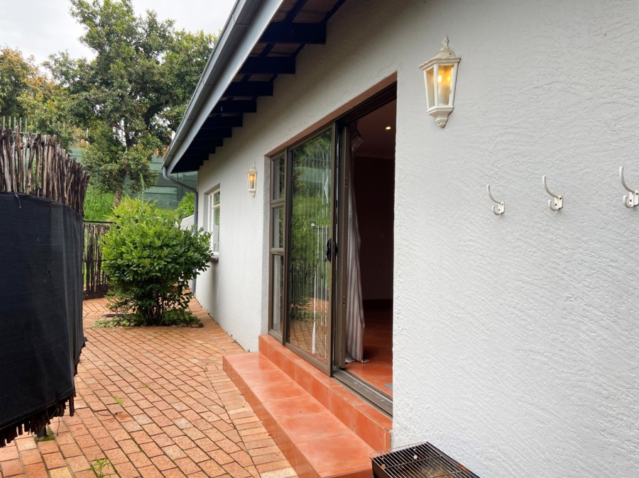 1 Bedroom Property for Sale in Victory Park Gauteng