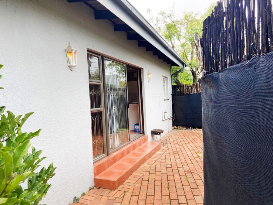 1 Bedroom Property for Sale in Victory Park Gauteng