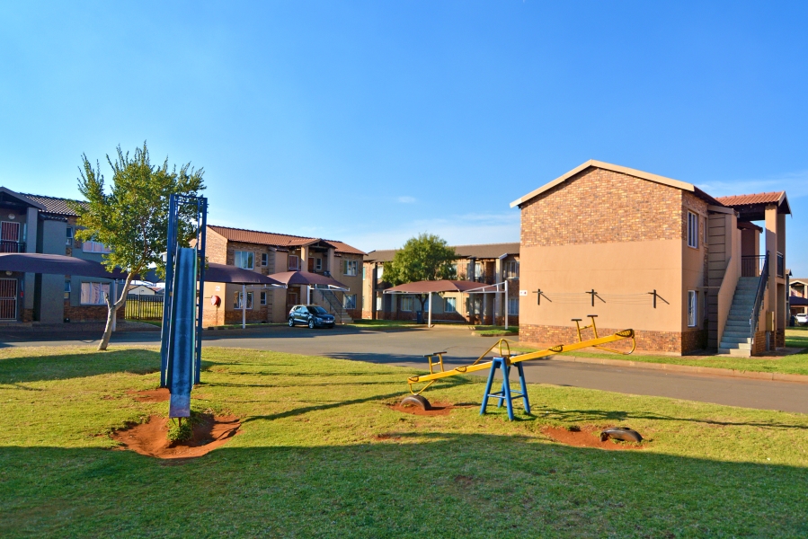 2 Bedroom Property for Sale in Protea Glen Gauteng