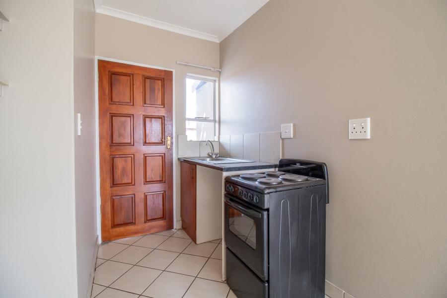 2 Bedroom Property for Sale in Protea Glen Gauteng