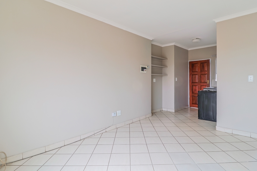 2 Bedroom Property for Sale in Protea Glen Gauteng