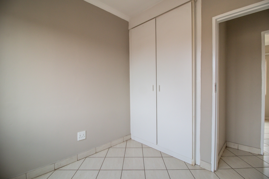 2 Bedroom Property for Sale in Protea Glen Gauteng