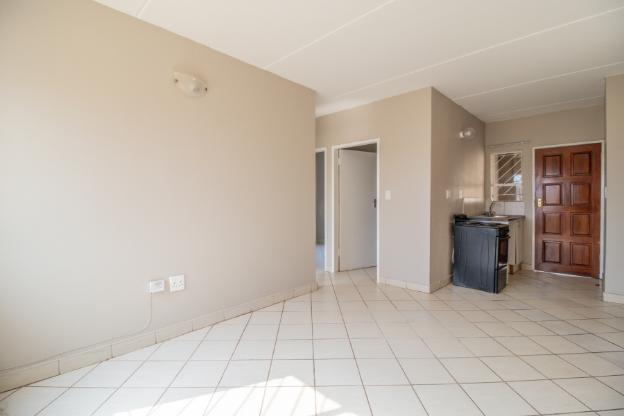 2 Bedroom Property for Sale in Protea Glen Gauteng