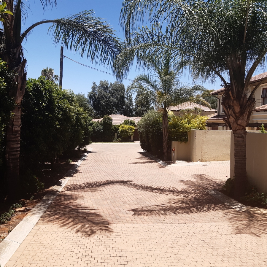 To Let 3 Bedroom Property for Rent in Equestria Gauteng