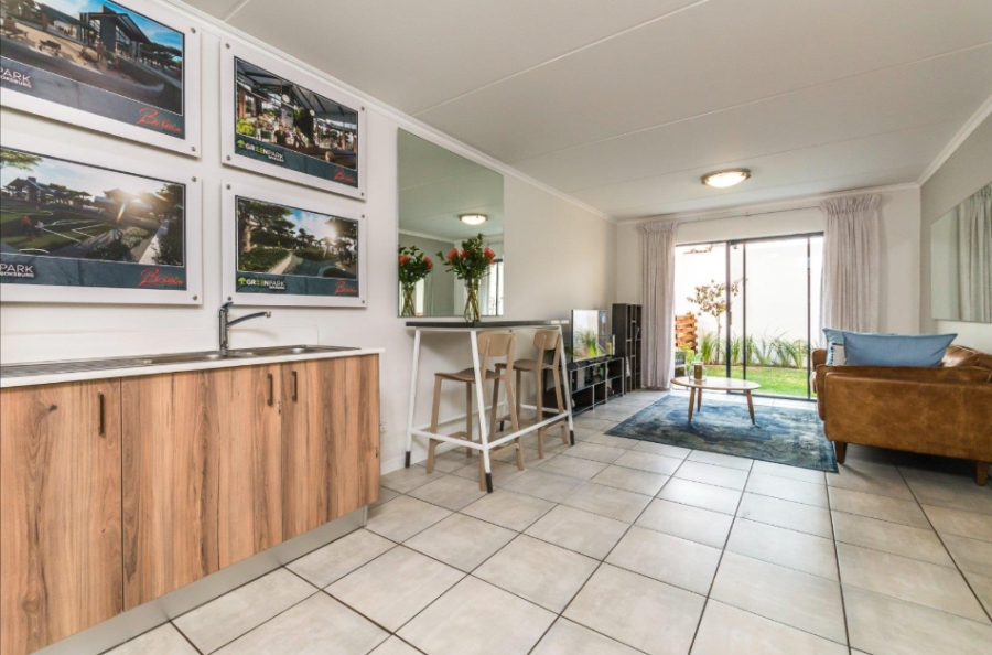 To Let 2 Bedroom Property for Rent in Witfield Gauteng