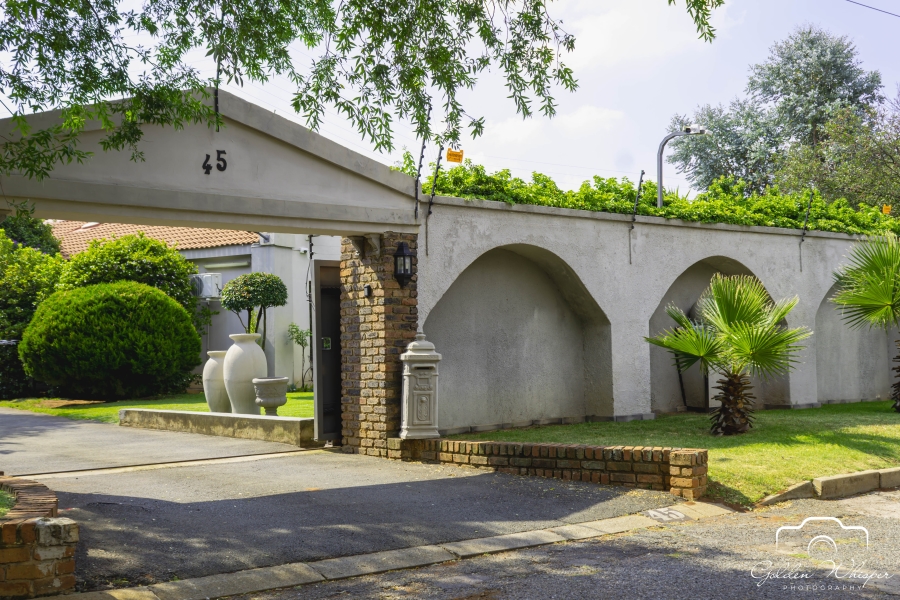 4 Bedroom Property for Sale in Greenhills Gauteng