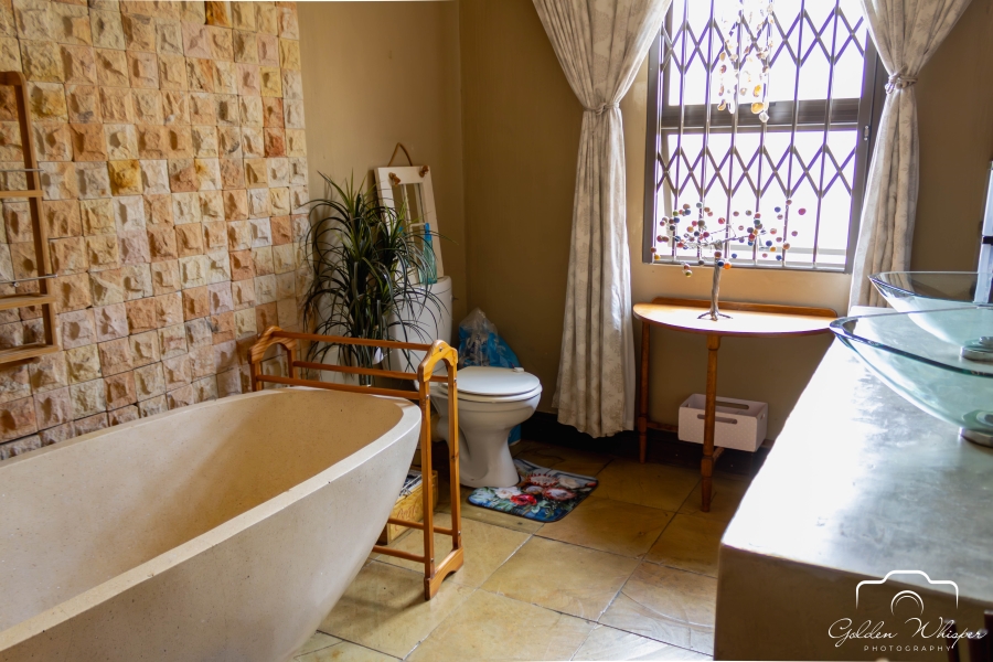 4 Bedroom Property for Sale in Greenhills Gauteng