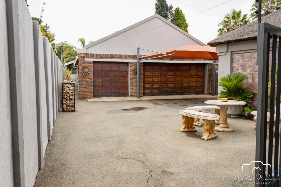 4 Bedroom Property for Sale in Greenhills Gauteng