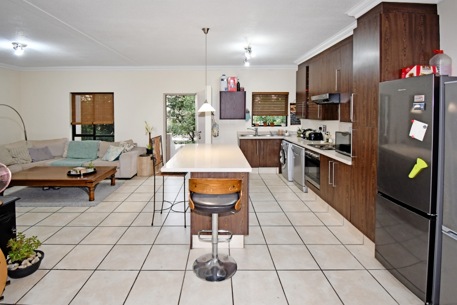 2 Bedroom Property for Sale in Lonehill Gauteng