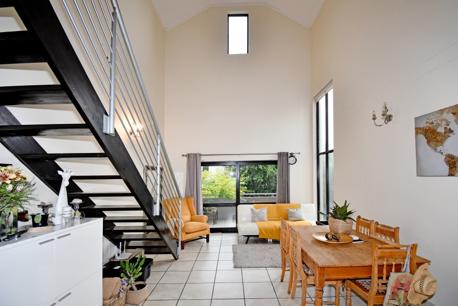 2 Bedroom Property for Sale in Lonehill Gauteng