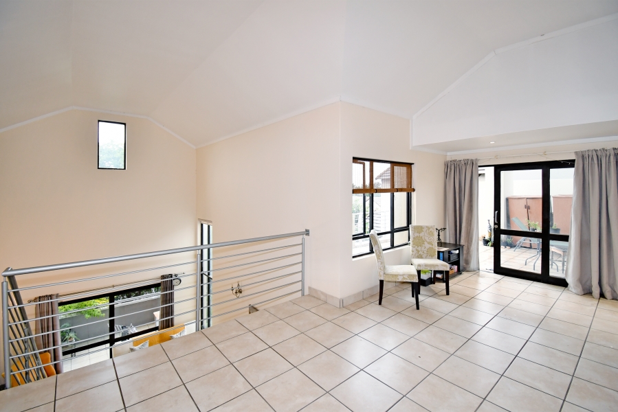 2 Bedroom Property for Sale in Lonehill Gauteng