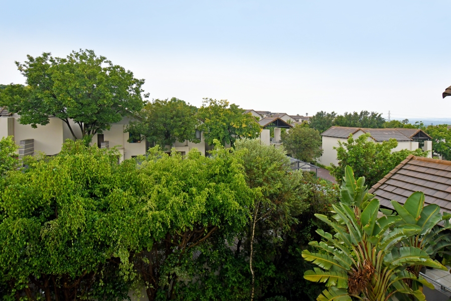 2 Bedroom Property for Sale in Lonehill Gauteng