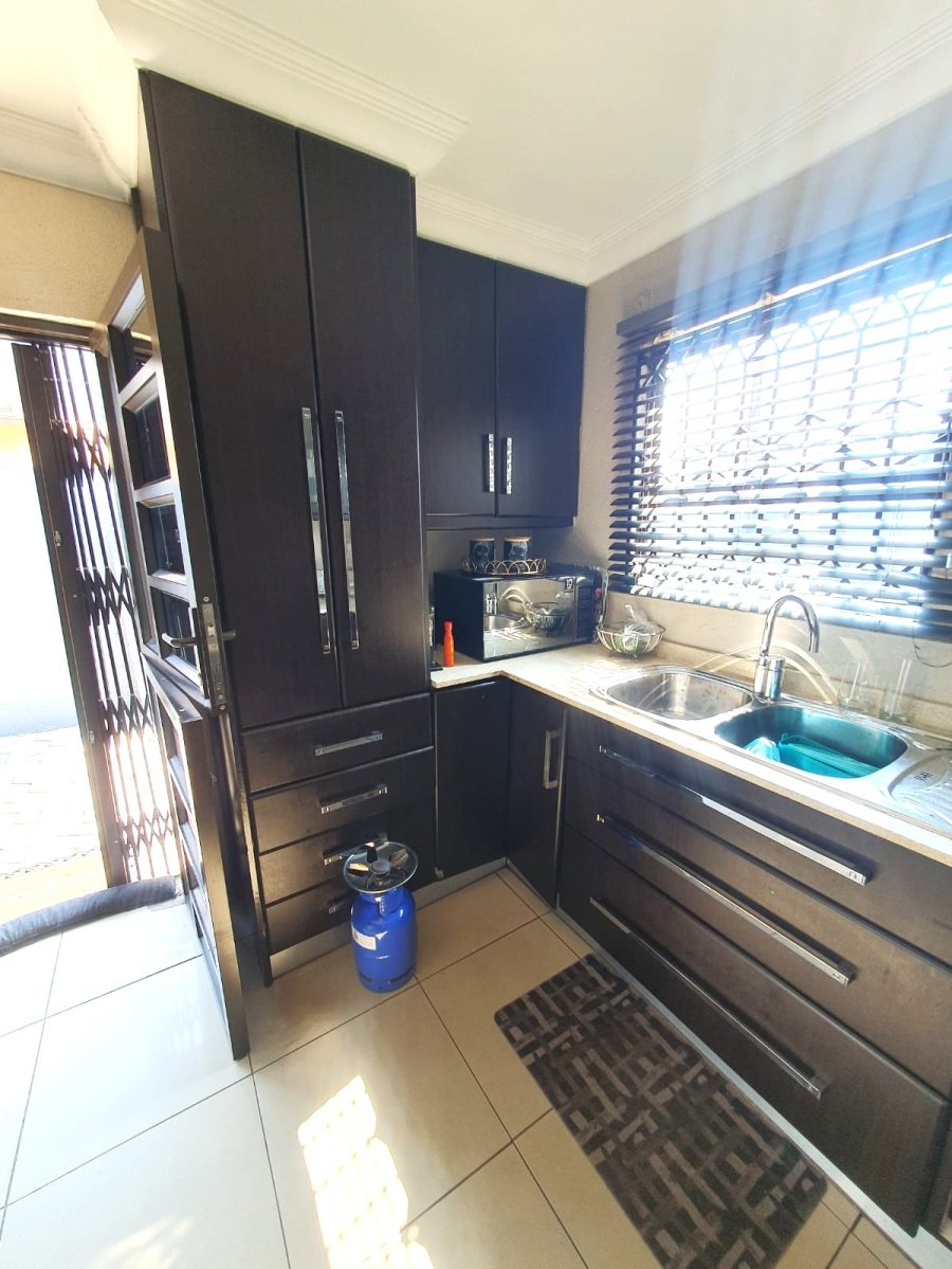 3 Bedroom Property for Sale in Vosloorus Ext 6 Gauteng