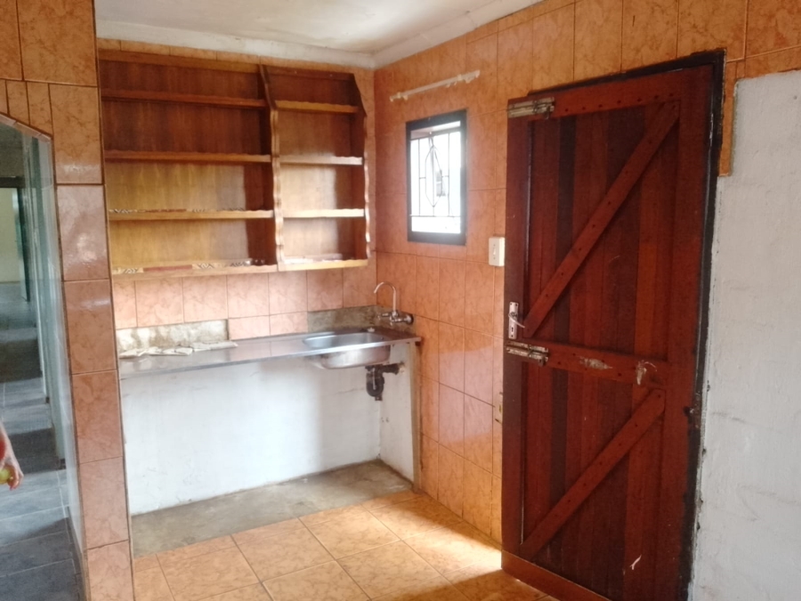 5 Bedroom Property for Sale in Villa Liza Gauteng